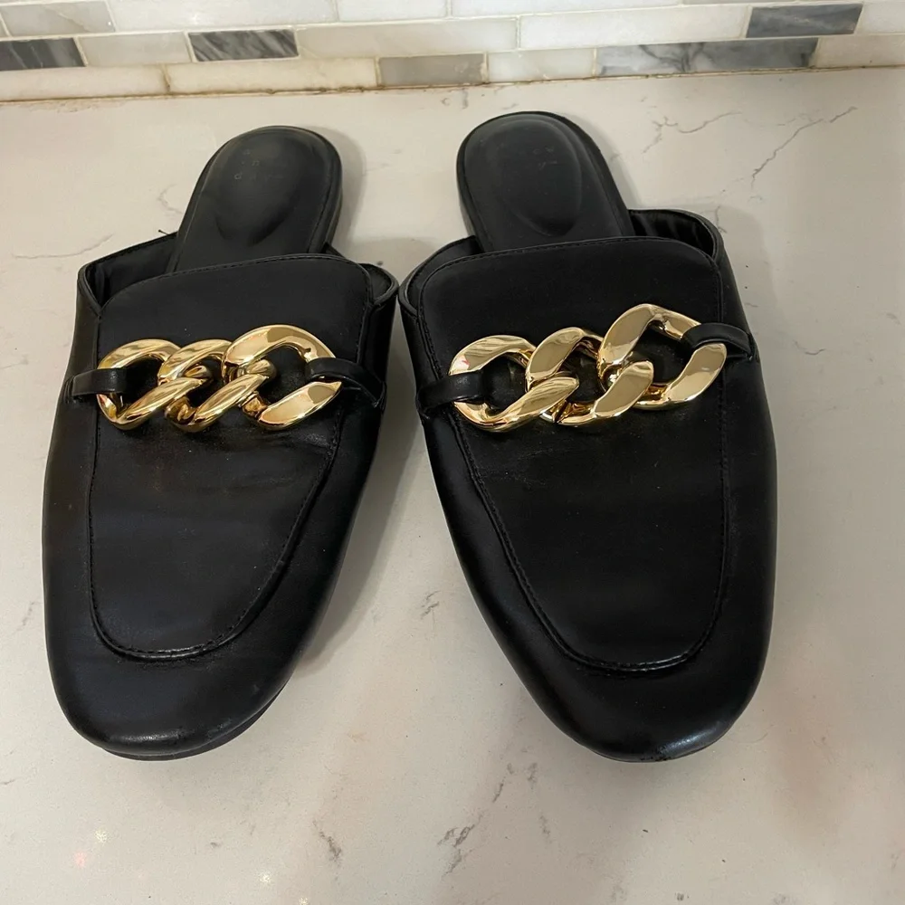 A New Day Black Slip on lounge flat slipper shoes faux gold chain accent size 11